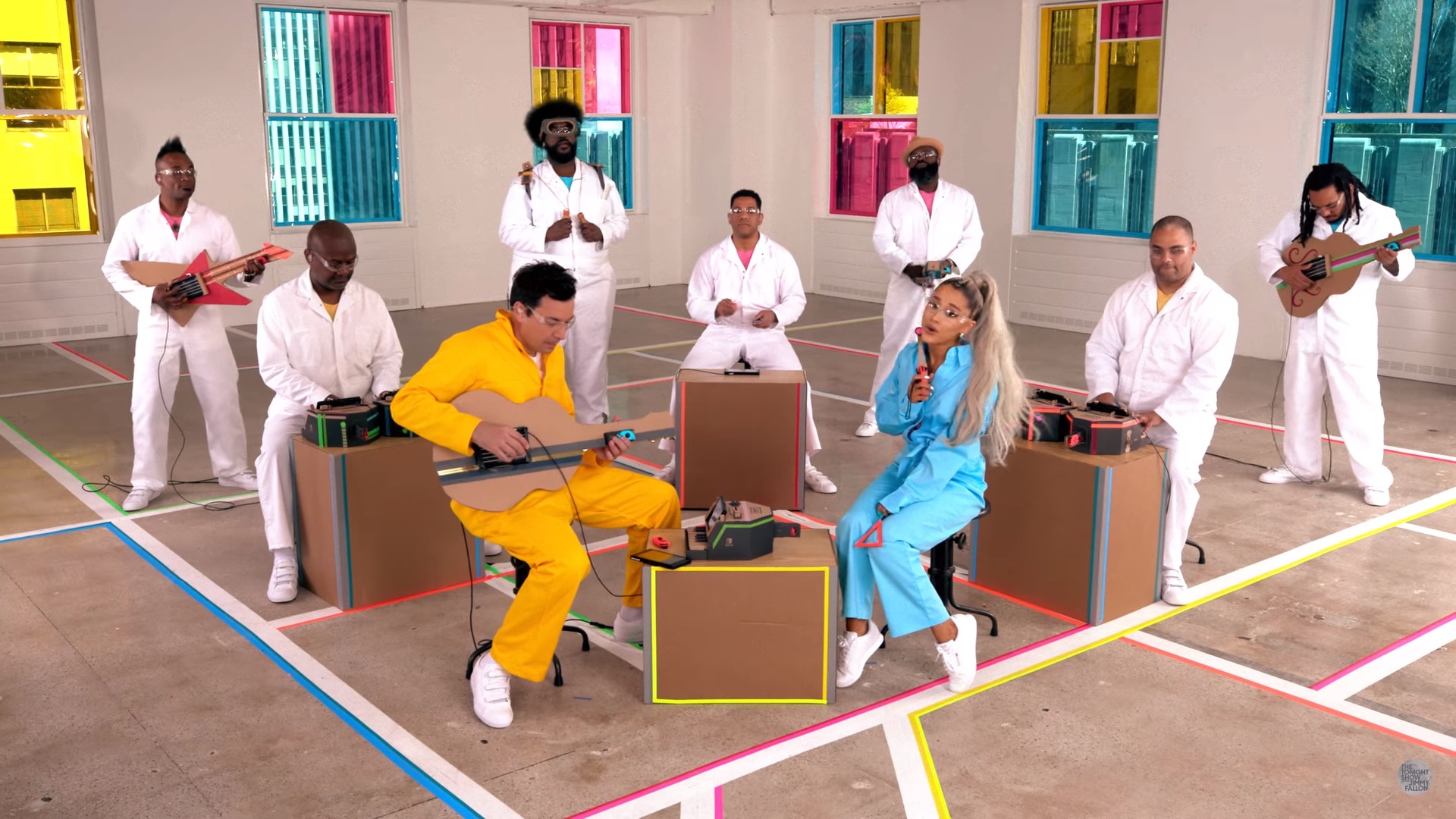 Zdjęcie okładkowe wpisu No Tears Left To Cry Ariany Grande zagrane za pomocą Nintendo Labo