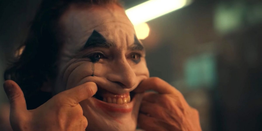 Zdjęcie okładkowe wpisu Joker – film z Joaquinem Phoenixem na zwiastunie