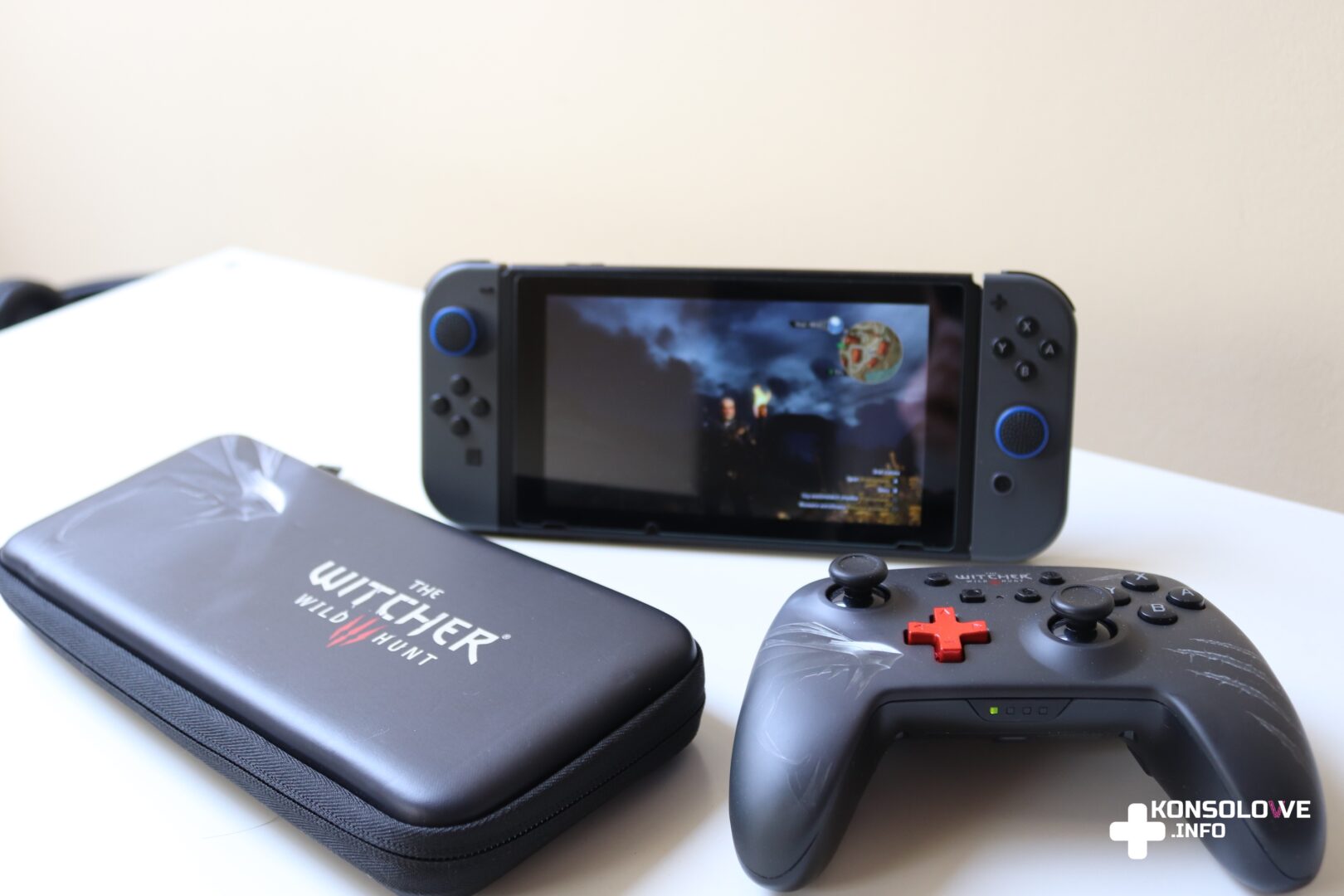 Zdjęcie okładkowe wpisu Test: Wiedźmiński zestaw na Nintendo Switch- pad i etui od PowerA