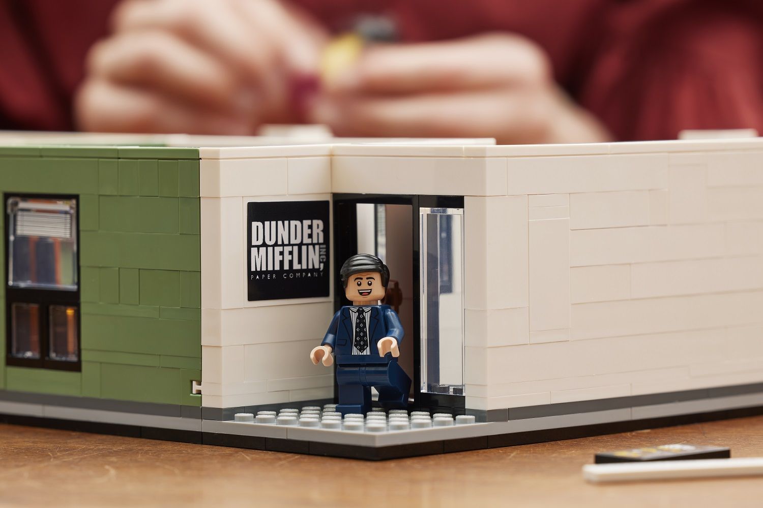Zdjęcie okładkowe wpisu LEGO przedstawia zestaw inspirowany serialem “The Office”