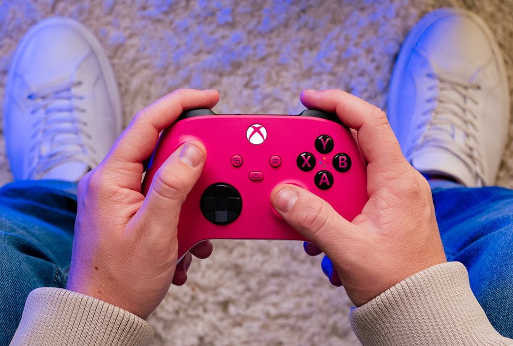Zdjęcie okładkowe wpisu Deep Pink – pad do Xboxa pełen miłości już dostępny